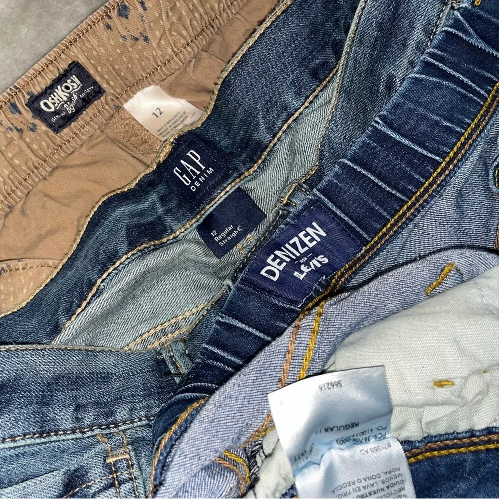 GAP Kids Distressed Blue Jeans & Tan Pattern Shorts Bundle Size 12 Boy